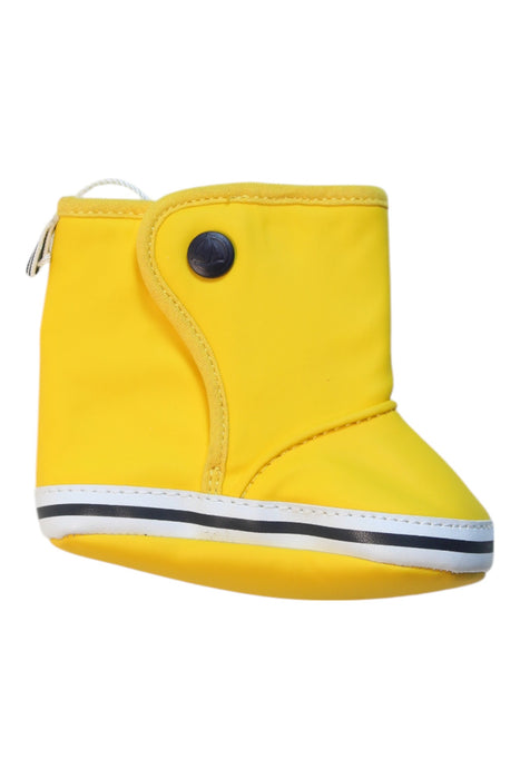 A Yellow Rain Boots from Petit Bateau in size 6-12M for neutral. (Front View)