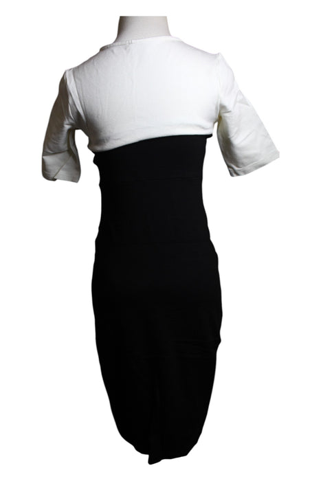 A Black Short Sleeve Dresses from Isabella Oliver in size XS for maternity. (Back View)