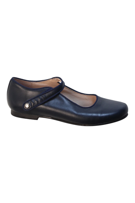 A Black Flats from Jacadi in size 7Y for girl. (Front View)