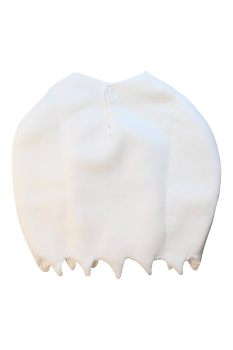 A White Halloween Costumes from Retykle in size 3T for neutral. (Back View)