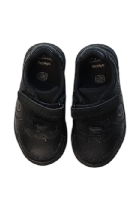 A Black Sneakers from Clarks in size 3T for boy. (Back View)