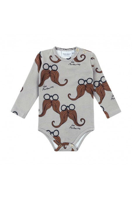 A Grey Long Sleeve Bodysuits from Dear Sophie in size 3-6M for girl. (Front View)