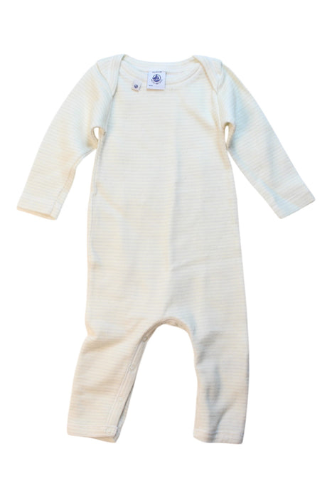 A Ivory Onesies from Petit Bateau in size 3-6M for boy. (Front View)