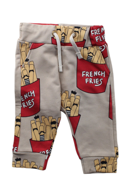 A Beige Sweatpants from Dear Sophie in size 3-6M for neutral. (Front View)