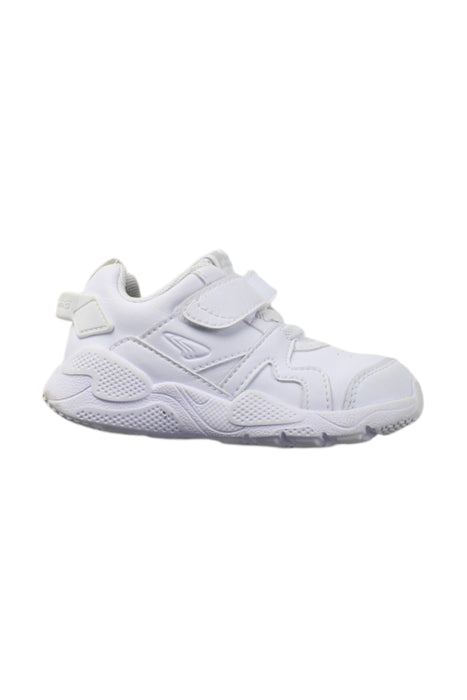 A White Sneakers from Dr. Kong in size 3T for neutral. (Front View)