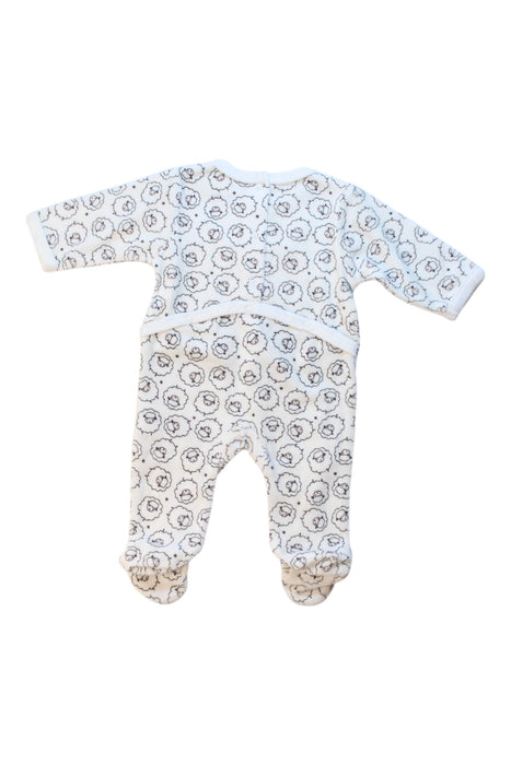 A White Onesies from Vertbaudet in size 0-3M for neutral. (Back View)