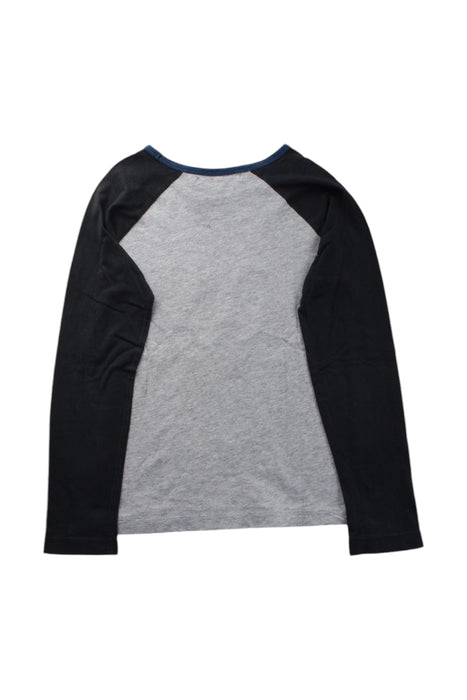 A Black Long Sleeve T Shirts from Bonpoint in size 4T for boy. (Back View)