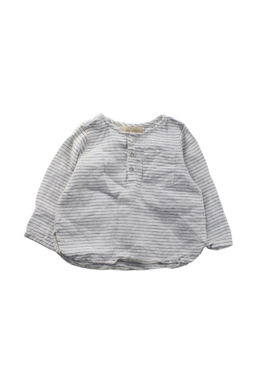 A Grey Long Sleeve Shirts from La Petite Collection in size 12-18M for neutral. (Front View)