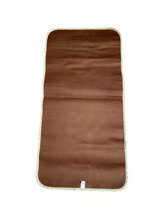 A Grey Playmats from Minimoto in size O/S for neutral. (Back View)