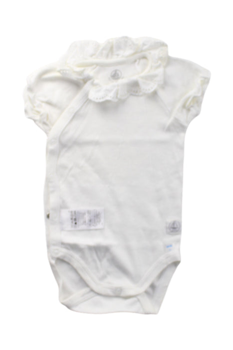 A White Short Sleeve Bodysuits from Petit Bateau in size 0-3M for neutral. (Front View)