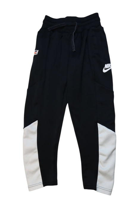 A Black Sweatpants from Nike in size 8Y for boy. (Front View)