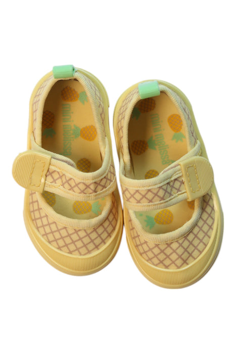 A Yellow Sneakers from Mini Melissa in size 12-18M for girl. (Back View)