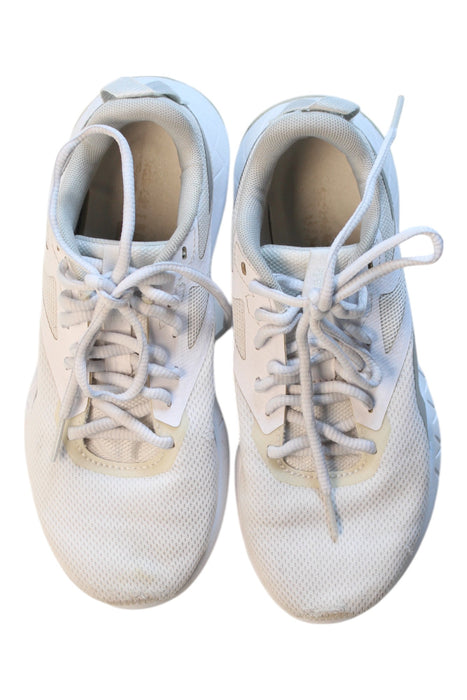 A White Sneakers from Reebok in size 10Y for boy. (Back View)