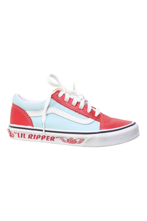 A Red Sneakers from Vans in size 9Y for boy. (Front View)