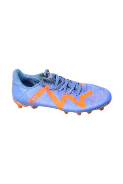 A Blue Cleats/Soccer Shoes from Puma in size 12Y for boy. (Front View)