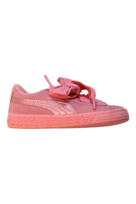 A Pink Sneakers from Puma in size 4T for girl. (Front View)