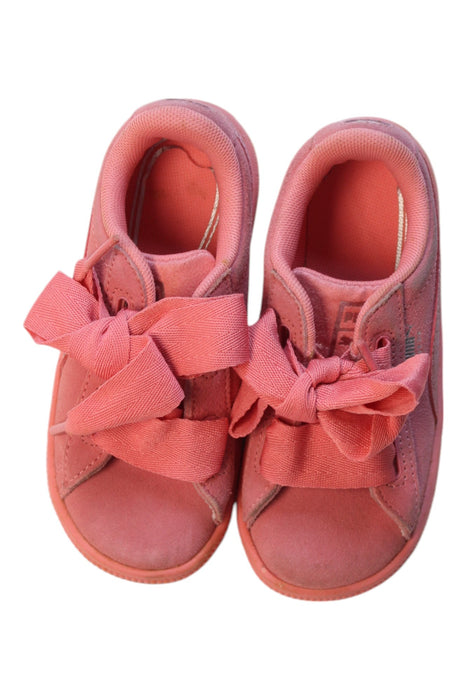 A Pink Sneakers from Puma in size 4T for girl. (Back View)