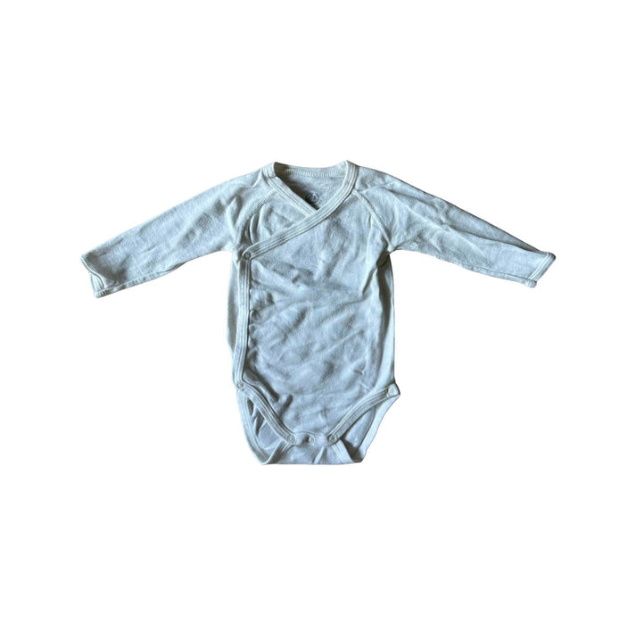 A White Long Sleeve Bodysuits from Petit Bateau in size 3-6M for neutral. (Front View)