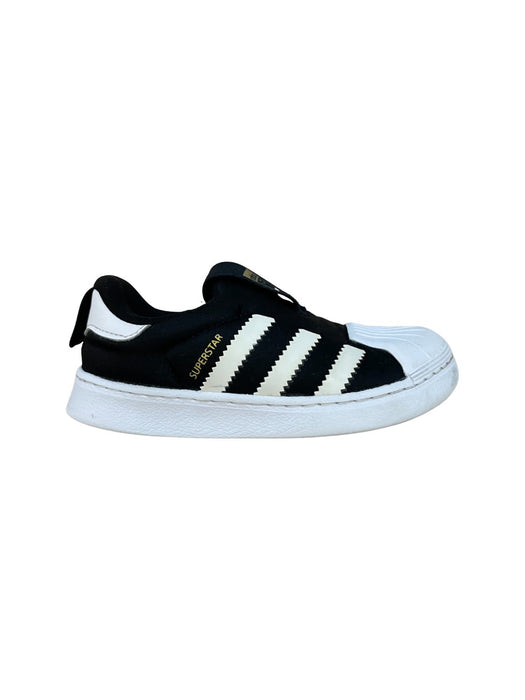 A Black Sneakers from Adidas in size 3T for neutral. (Front View)