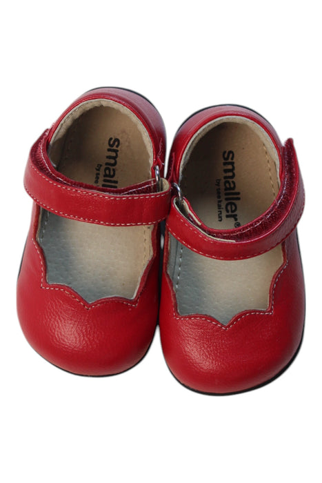 A Red Flats from See Kai Run in size 12-18M for girl. (Back View)