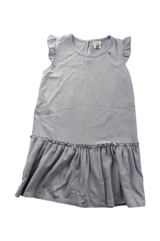 A Grey Sleeveless Dresses from Trudy & Teddy in size 5T for girl. (Front View)