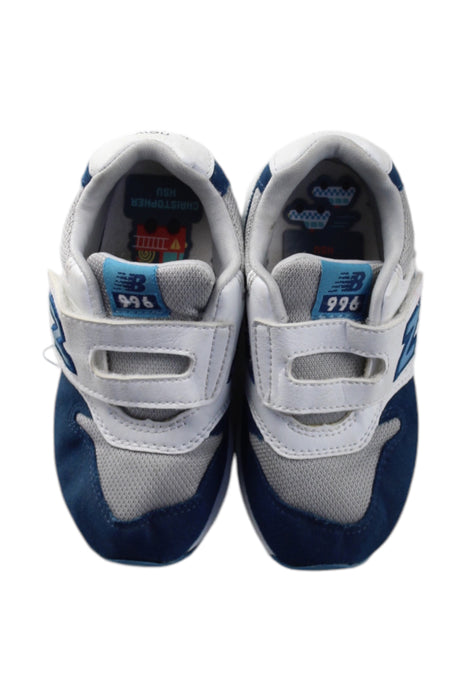 A Navy Sneakers from New Balance in size 3T for neutral. (Back View)
