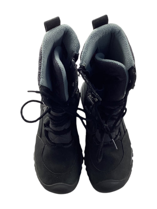 A Black Winter Boots from Keen in size 11Y for neutral. (Back View)