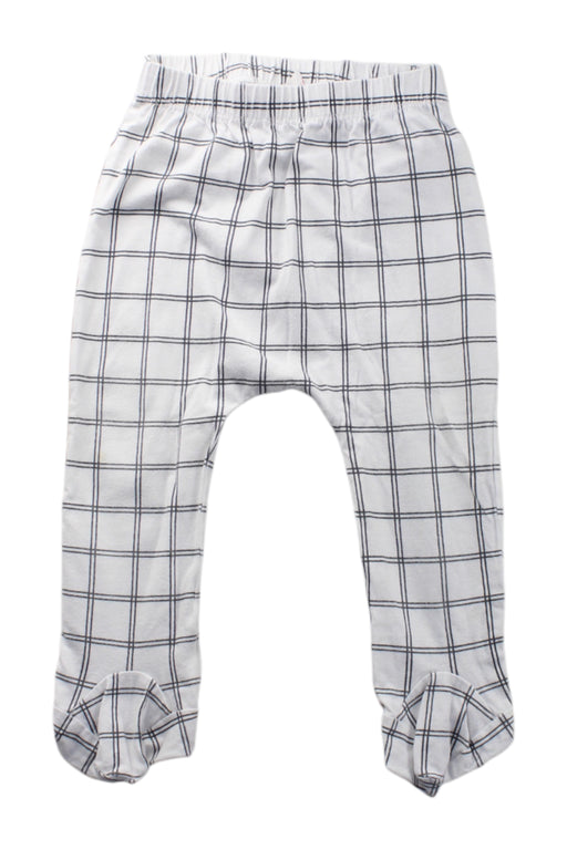 A White Casual Pants from Seed in size 12-18M for neutral. (Front View)