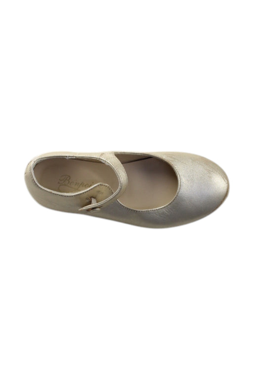 A Gold Dress Shoes from Bonpoint in size 4T for girl. (Front View)