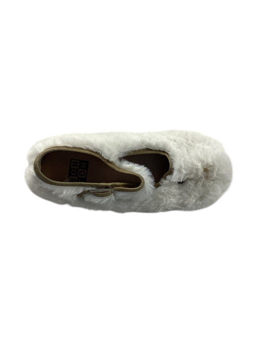 A White Slippers from Bonton in size 4T for girl. (Front View)