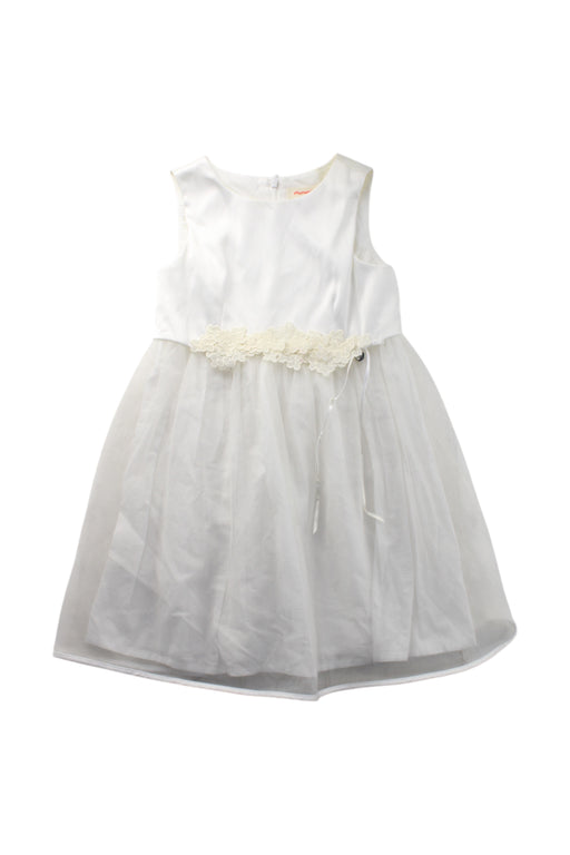 A White Sleeveless Dresses from Momonittu in size 6T for girl. (Front View)