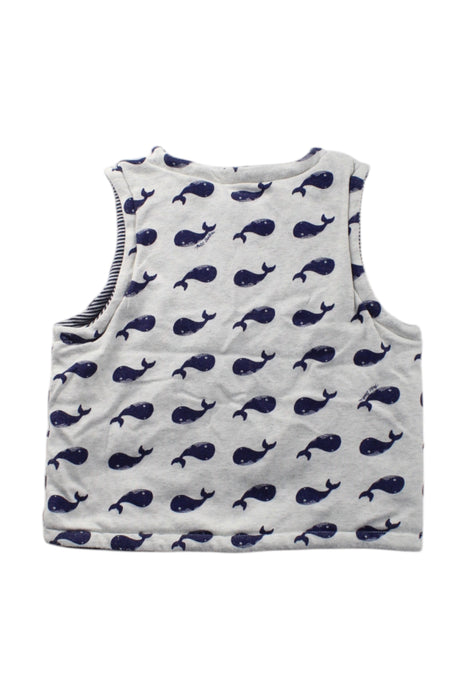 A White Puffer/Quilted Coats & Outerwear from Petit Bateau in size 3T for neutral. (Back View)