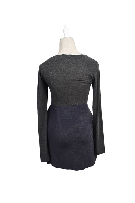 A Grey Long Sleeve Dresses from Mamas & Papas in size S for maternity. (Back View)