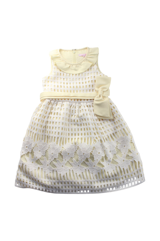 A Ivory Sleeveless Dresses from Nicholas & Bears in size 4T for girl. (Front View)