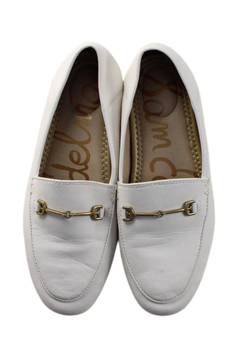 A White Loafers & Moccasins from Sam Edelman in size 7Y for girl. (Back View)