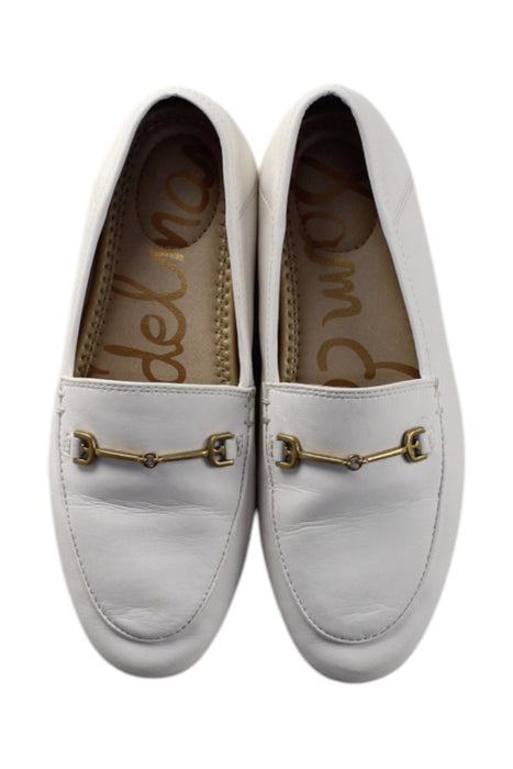 A White Loafers & Moccasins from Sam Edelman in size 7Y for neutral. (Back View)