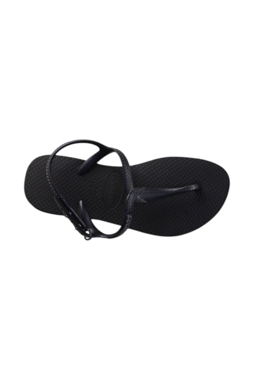 A Black Flip Flops from Havaianas in size 10Y for neutral. (Front View)