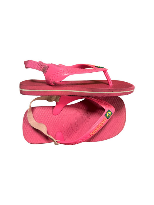 A Pink Flip Flops from Havaianas in size 4T for neutral. (Back View)