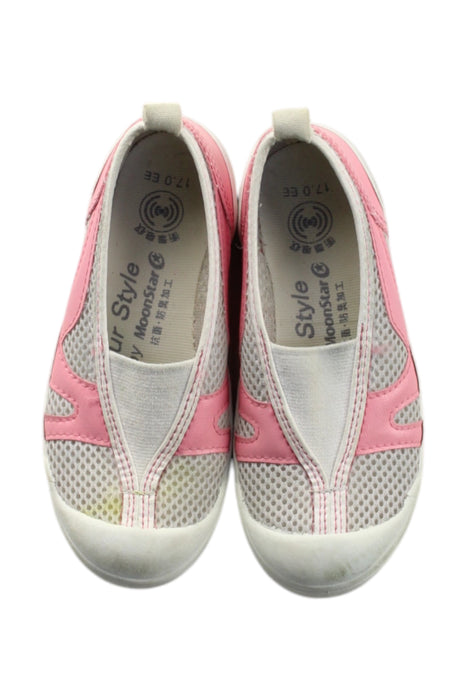 A Pink Slip Ons from Moonstar in size 5T for neutral. (Back View)