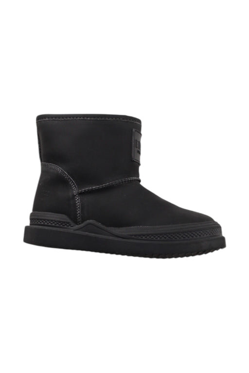 A Black Casual Boots from ELLE in size 5T for neutral. (Front View)