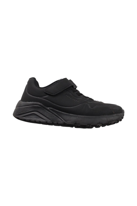 A Black Sneakers from Skechers in size 10Y for neutral. (Front View)