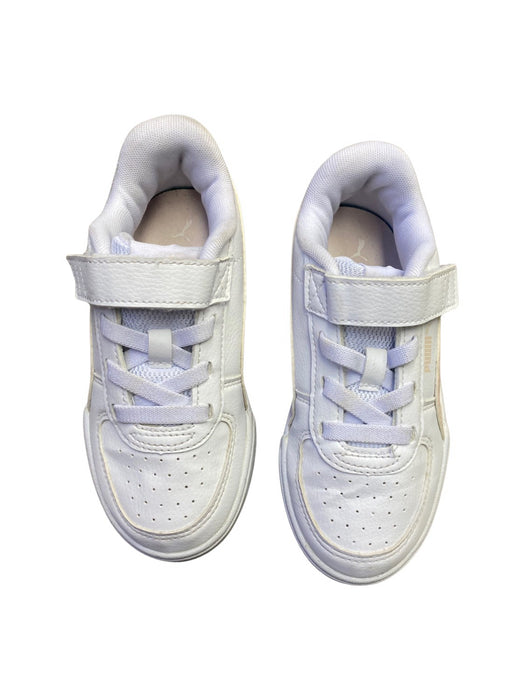 A White Sneakers from Puma in size 6T for girl. (Back View)
