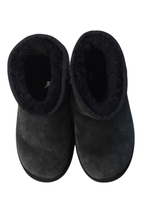 A Black Winter Boots from UGG in size 9Y for girl. (Back View)