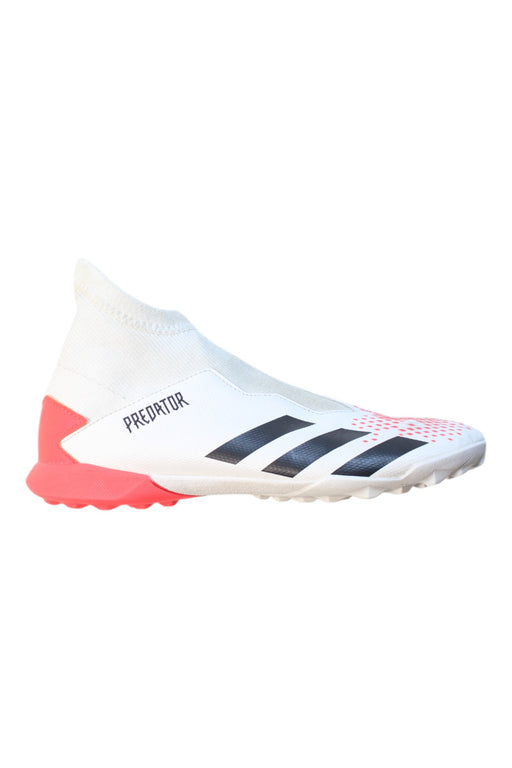 A White Cleats/Soccer Shoes from Adidas in size 6T for boy. (Front View)
