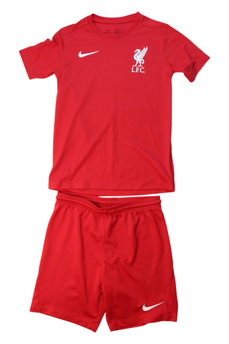 A Red Shorts Sets from Nike in size 8Y for boy. (Front View)