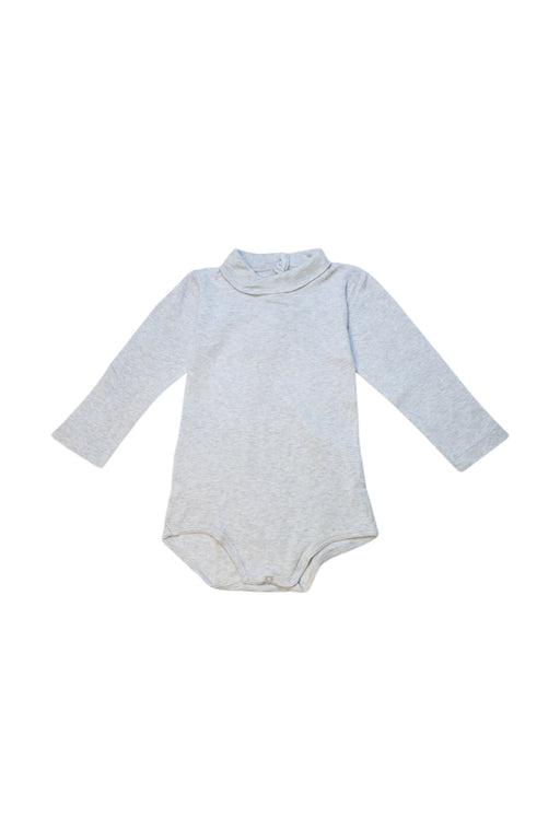 A Grey Long Sleeve Bodysuits from Petit Bateau in size 12-18M for neutral. (Front View)