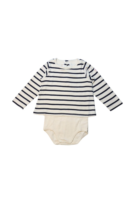A White Long Sleeve Bodysuits from Petit Bateau in size 12-18M for neutral. (Front View)