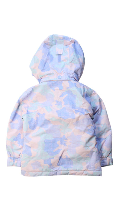 A Multicolour Puffer/Quilted Coats & Outerwear from Mountain Warehouse in size 2T for neutral. (Back View)