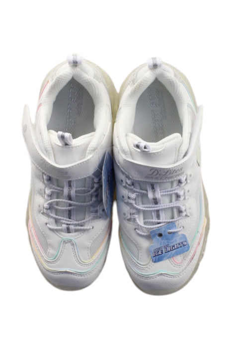 A White Sneakers from Skechers in size 7Y for neutral. (Back View)