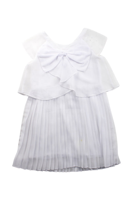 A White Sleeveless Dresses from Billieblush in size 6T for girl. (Back View)